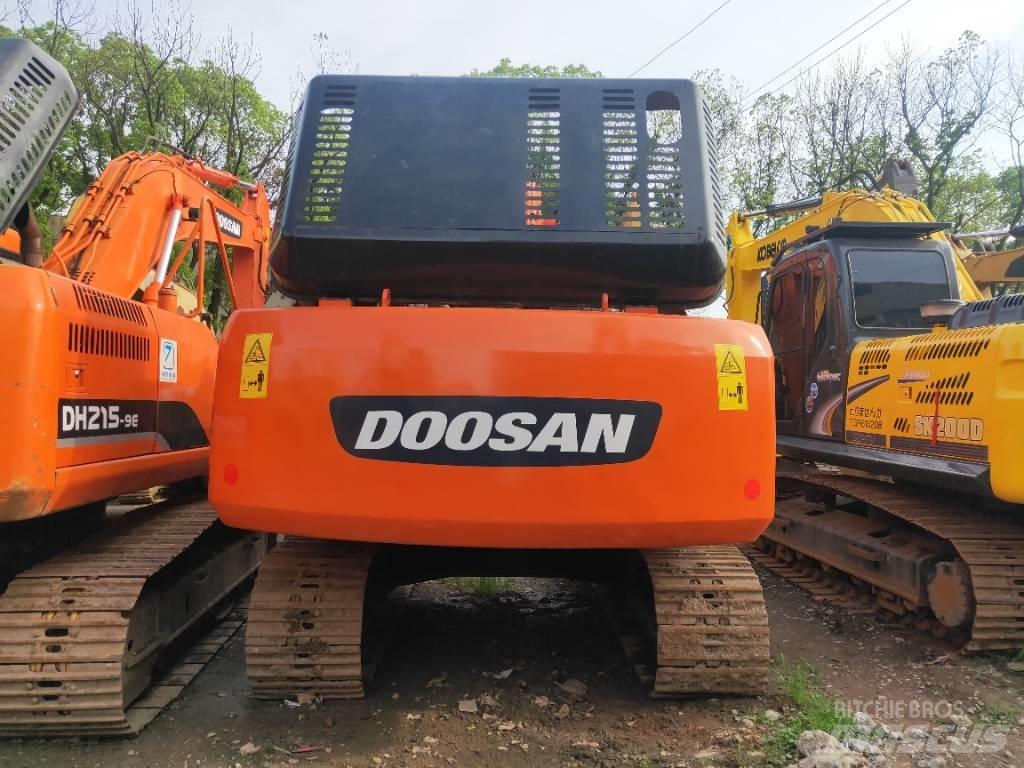 Doosan DH 215-9 大型油圧ショベル12t以上（パワーショベル・ユンボ）