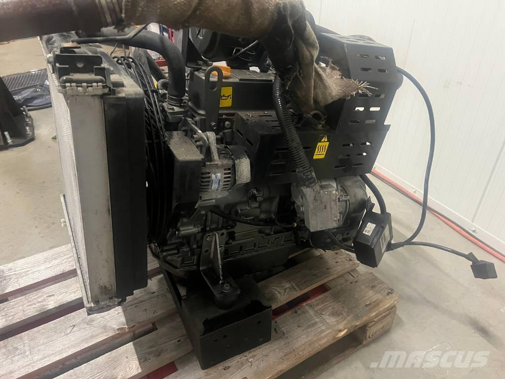 Yanmar 4TNV84T-GGEH ミニ油圧ショベル 7t以下（ミニユンボ・ミニディガー）