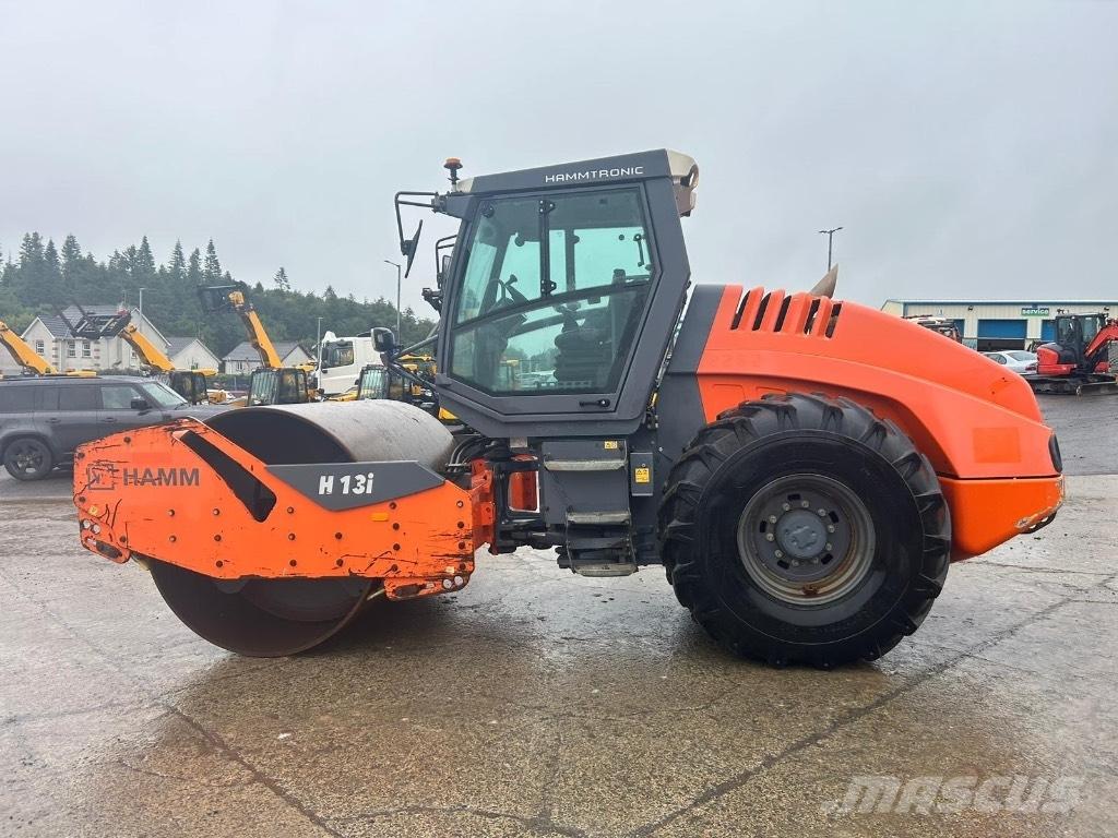 Hamm H13i 振動ローラ