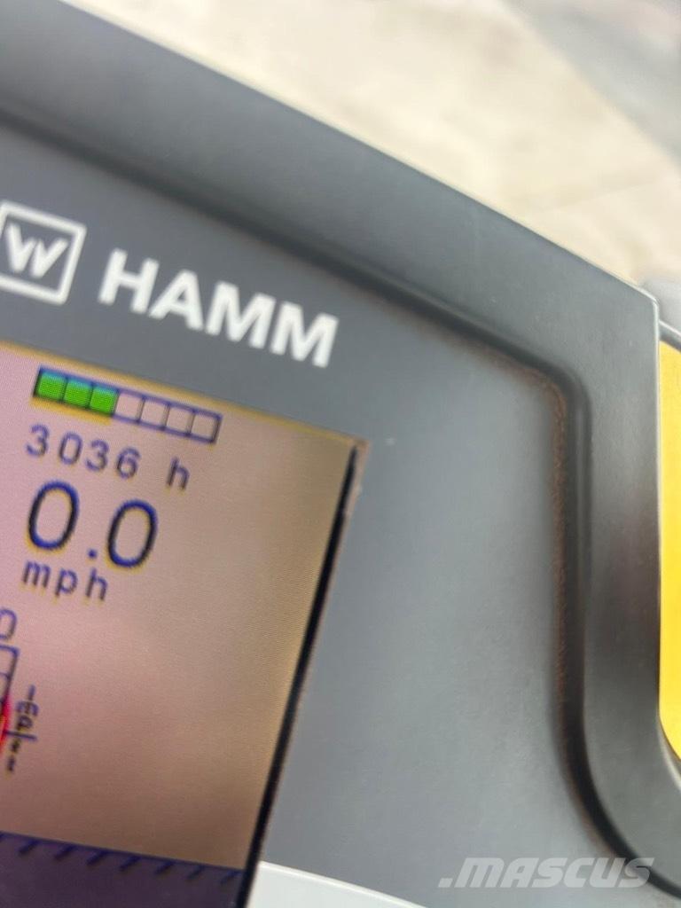 Hamm H13i 振動ローラ