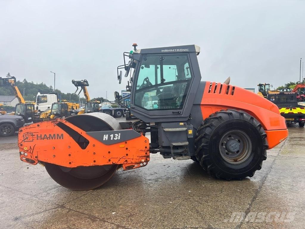 Hamm H13i 振動ローラ