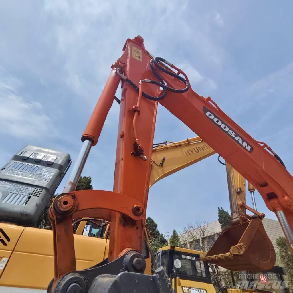 Doosan DH 60-7 ミニ油圧ショベル 7t以下（ミニユンボ・ミニディガー）