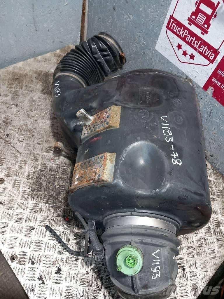 Volvo FH 12     3979505 キャビン及び内装