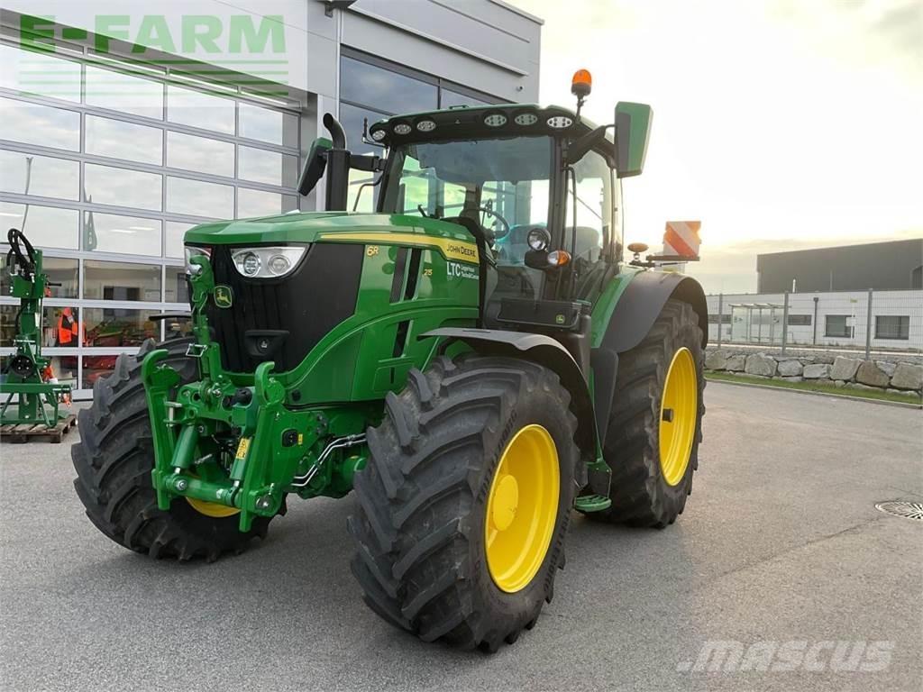 John Deere 6R 215 トラクター