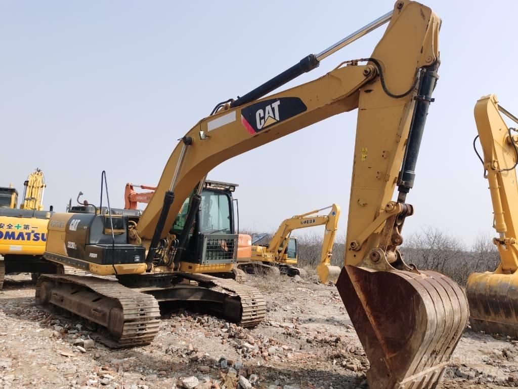 CAT 323 D L 大型油圧ショベル12t以上（パワーショベル・ユンボ）