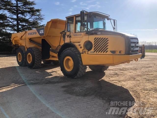 Volvo A 25 E アーティキュレート式ダンプトラック