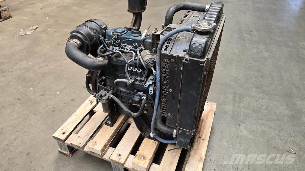 Kubota D902 エンジン