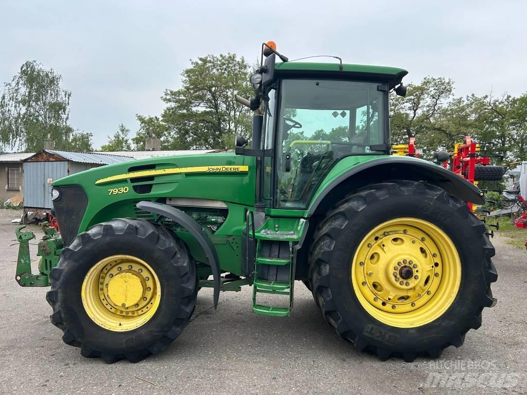 John Deere 7930 トラクター