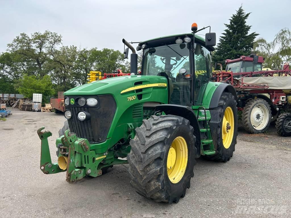 John Deere 7930 トラクター