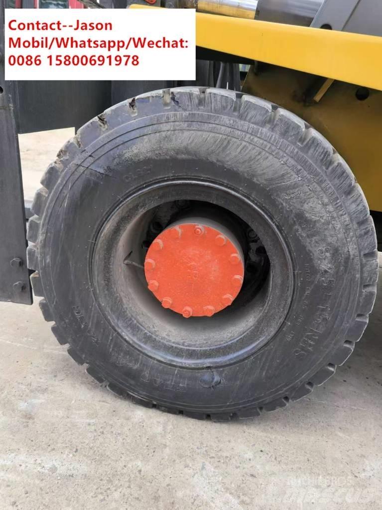 Komatsu FD 70-7 ディーゼル・軽油