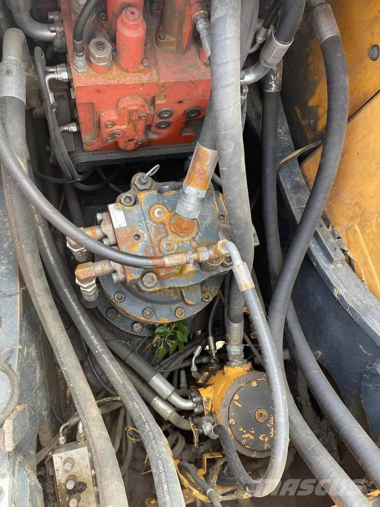 Hyundai 210W-9 ホイール式油圧ショベル（パワーショベル・ユンボ・バックホー）