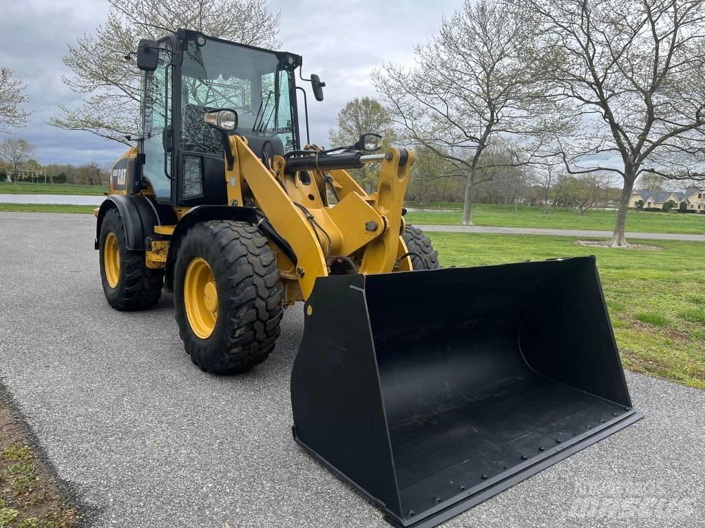 CAT 908M ホイールローダー・タイヤショベル