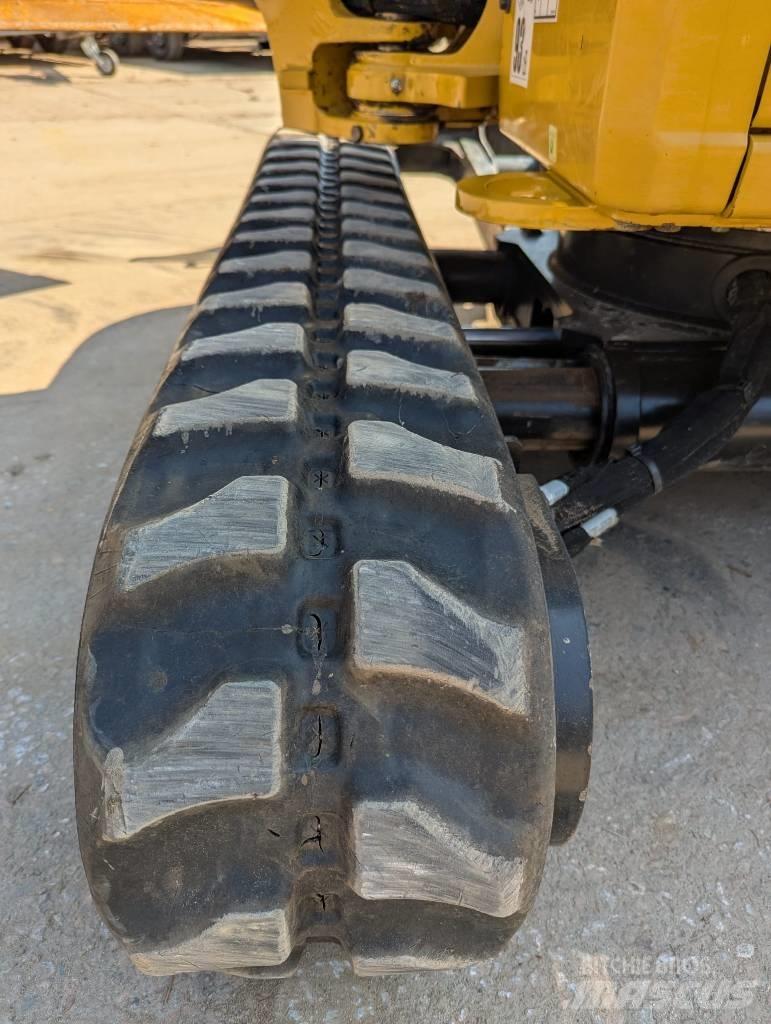CAT Minibagger 301.8 ミニ油圧ショベル 7t以下（ミニユンボ・ミニディガー）