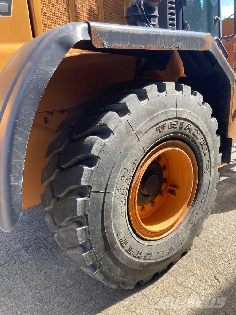 CASE 621 F XR ホイールローダー・タイヤショベル