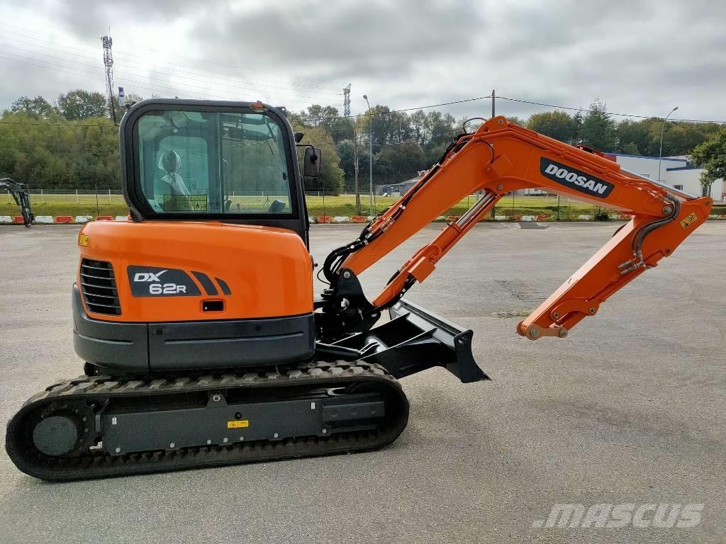 Doosan DX 62 R-3 ミニ油圧ショベル 7t以下（ミニユンボ・ミニディガー）