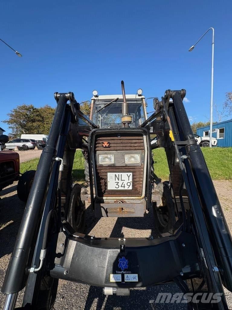 Massey Ferguson 375 トラクター