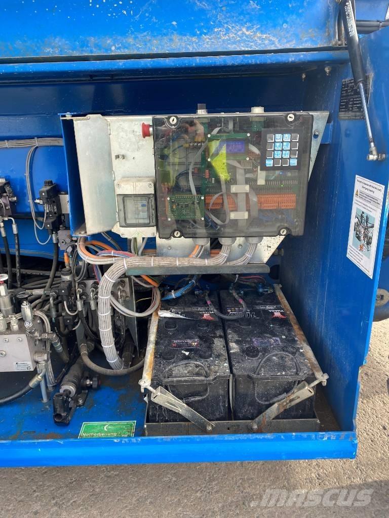 PB S 225-24 DS シザースリフト