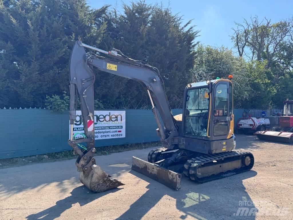 Volvo ECR 58 D ミニ油圧ショベル 7t以下（ミニユンボ・ミニディガー）