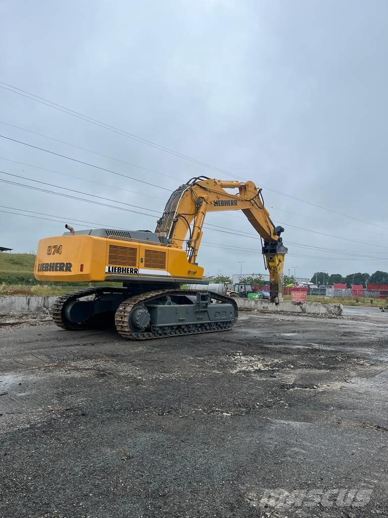 Liebherr R 974 C SHD 大型油圧ショベル12t以上（パワーショベル・ユンボ）