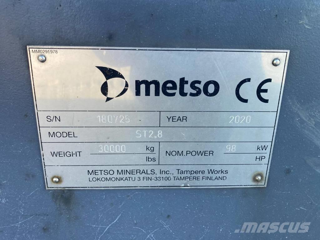 Metso ST 2.8 自走式スクリーン