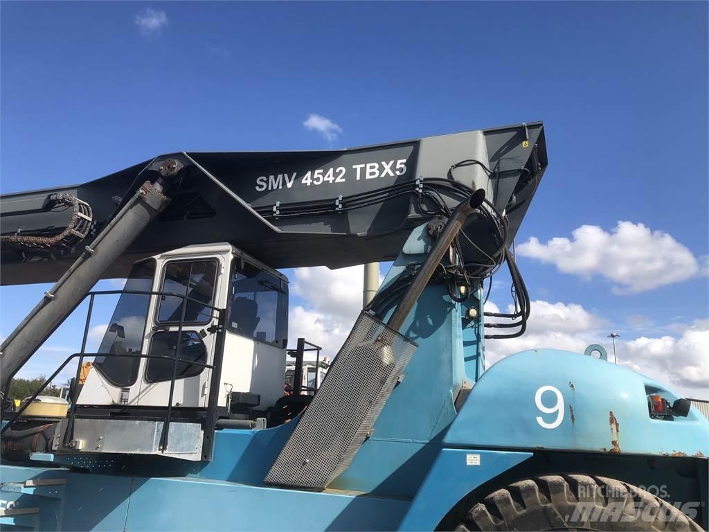SMV 4542 TBX5 リーチスタッカー