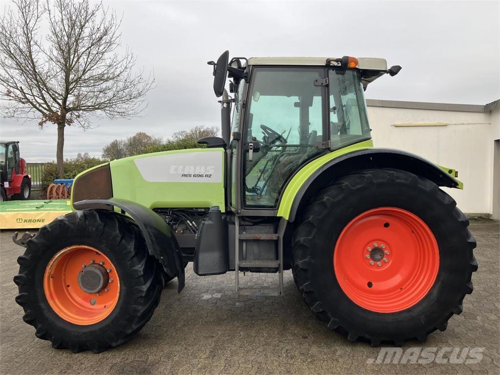 CLAAS Ares 696 RZ トラクター