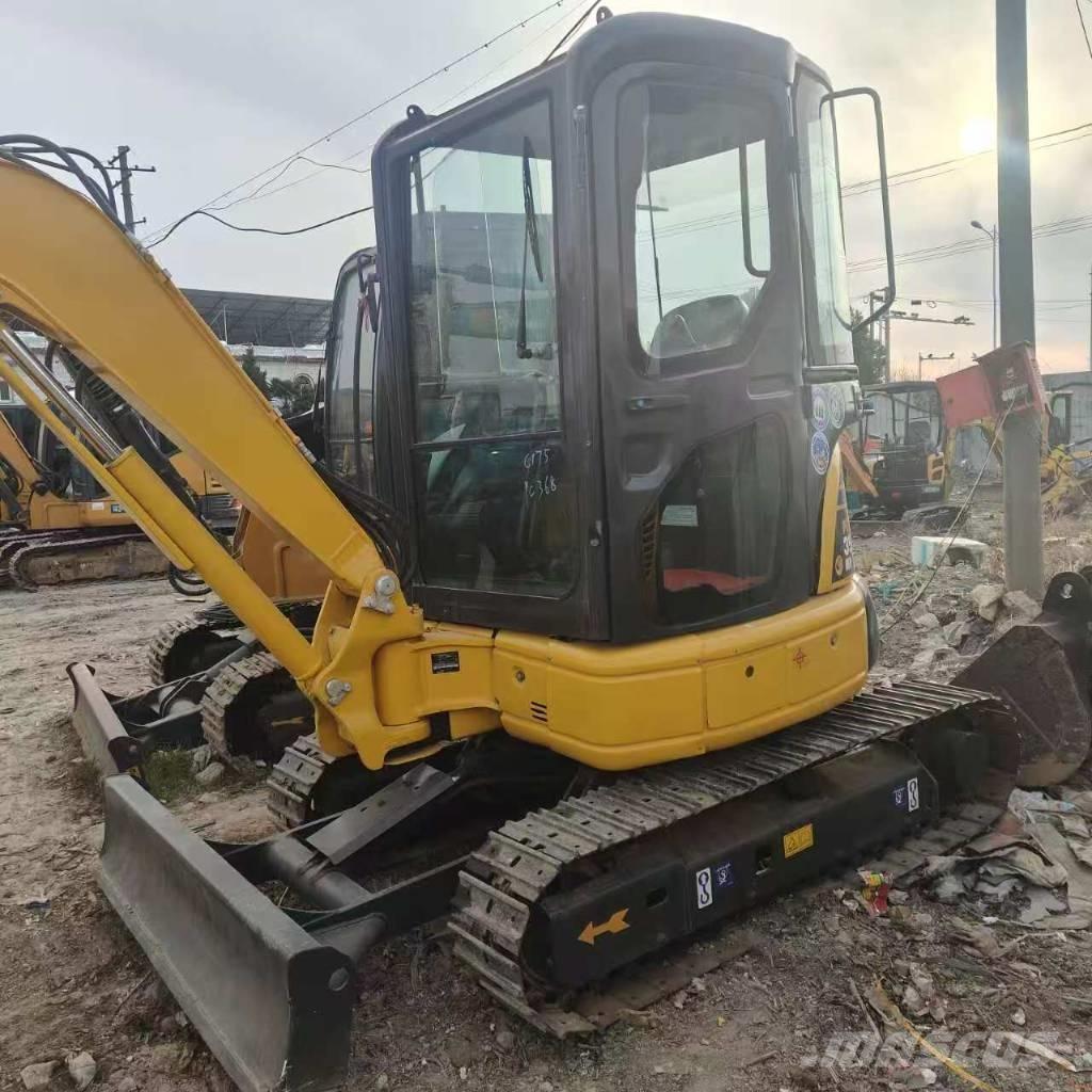 Komatsu PC 35 ミニ油圧ショベル 7t以下（ミニユンボ・ミニディガー）