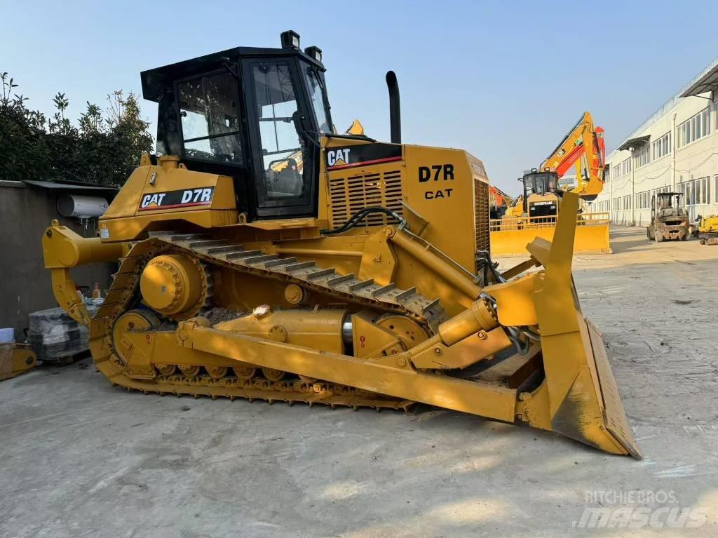 CAT D 7 R LGP ブルドーザー