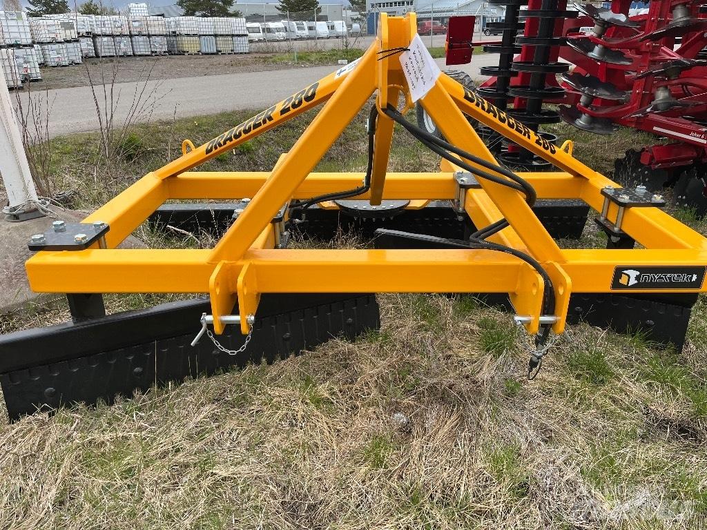 Parko Dragger 280 道路用レーキ