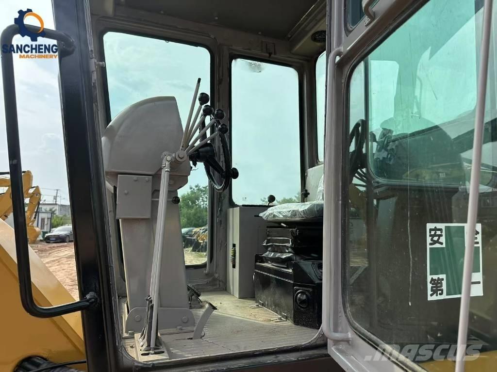 CAT 140K モーターグレーダー
