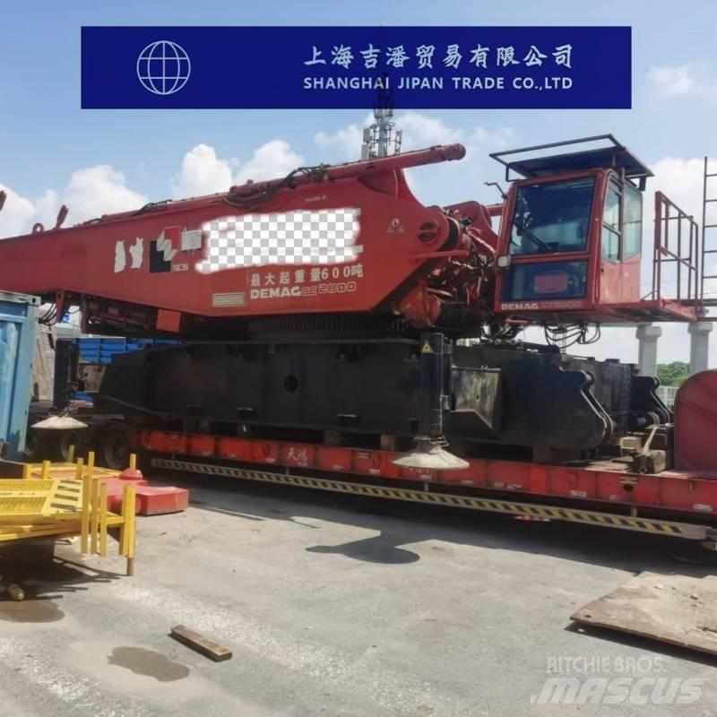 Demag CC 2800 クローラクレーン