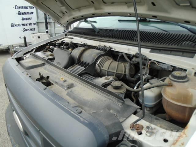Ford E 350 パネルバン