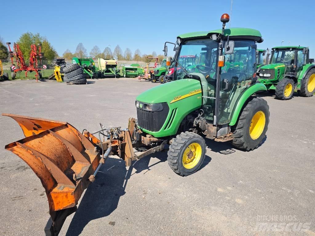 John Deere 3720 コンパクトトラクター