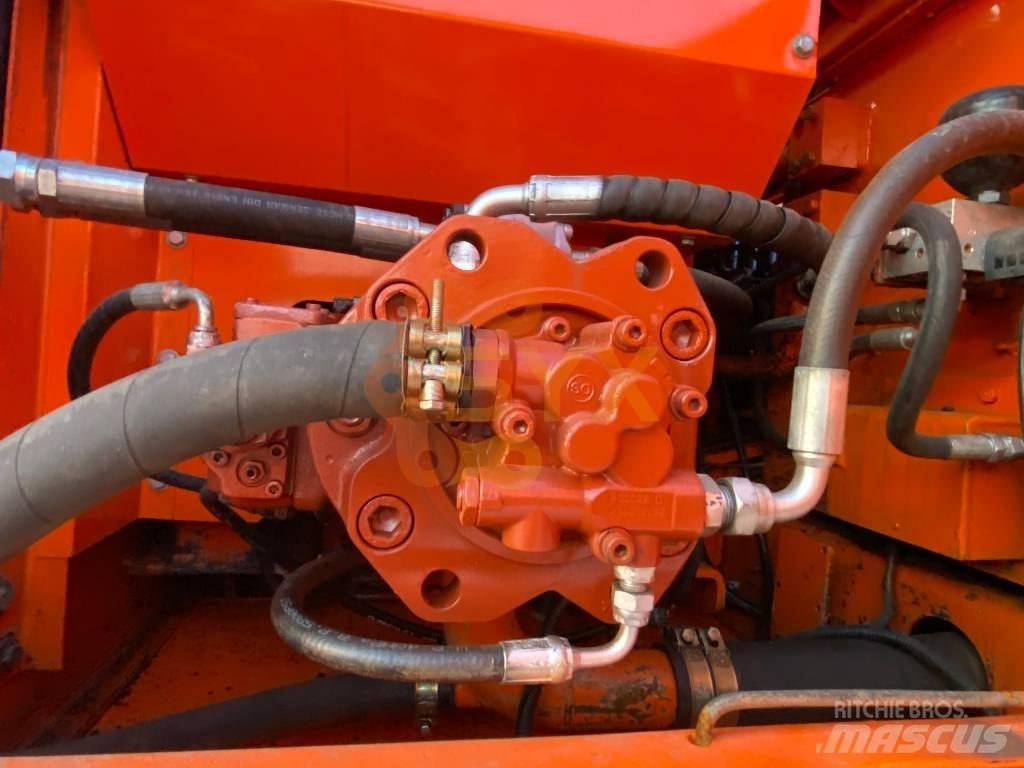 Doosan 220 LC-7 大型油圧ショベル12t以上（パワーショベル・ユンボ）