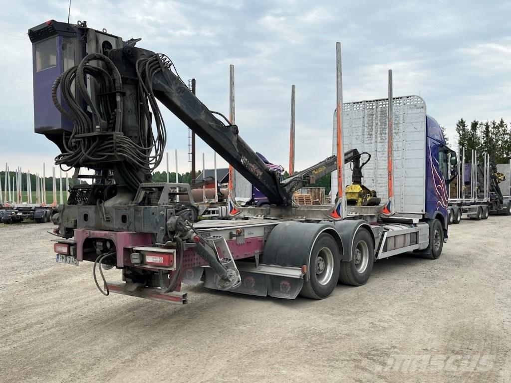 Volvo Fh 550 6x4 木材トラック