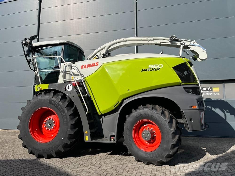 CLAAS Jaguar 960 自走式フォレージハーベスター