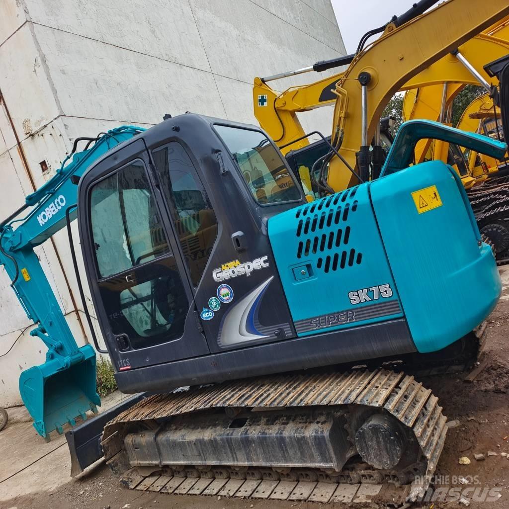 Kobelco SK 75 中型油圧ショベル 7ｔ-12ｔ（ユンボ・パワーショベル・バックホー）