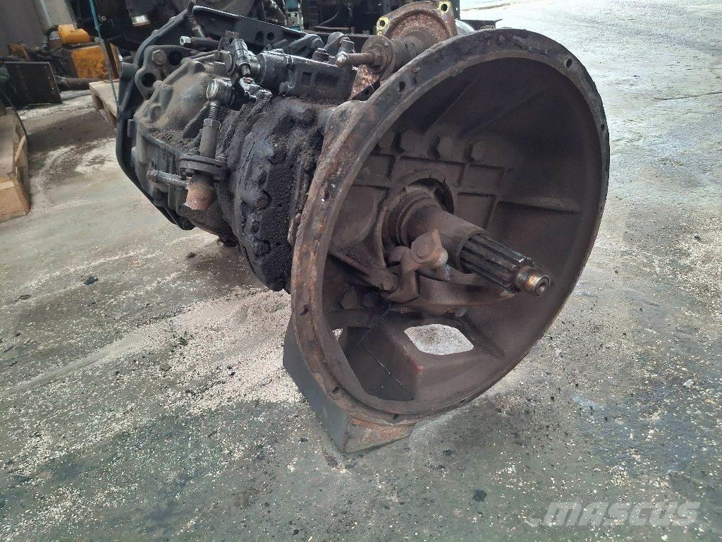 ZF ECOMID 8S180 ギアボックス
