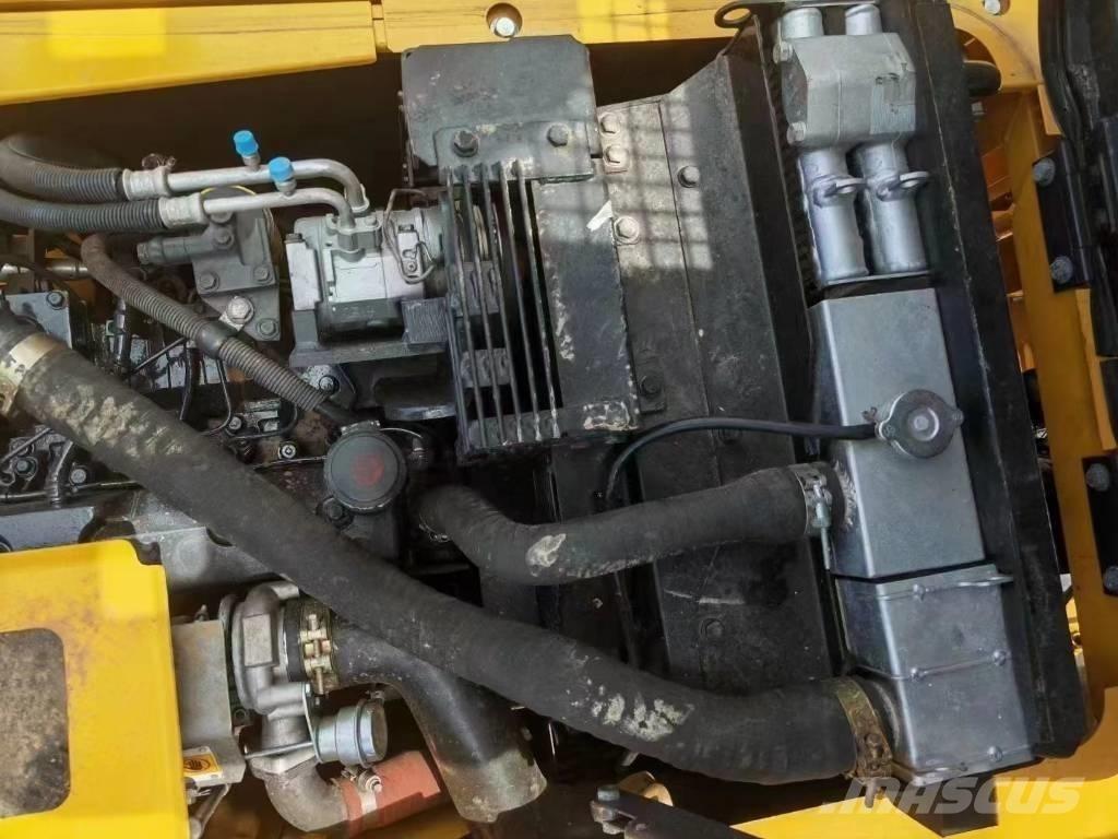 Komatsu PC 130 LC-7 大型油圧ショベル12t以上（パワーショベル・ユンボ）