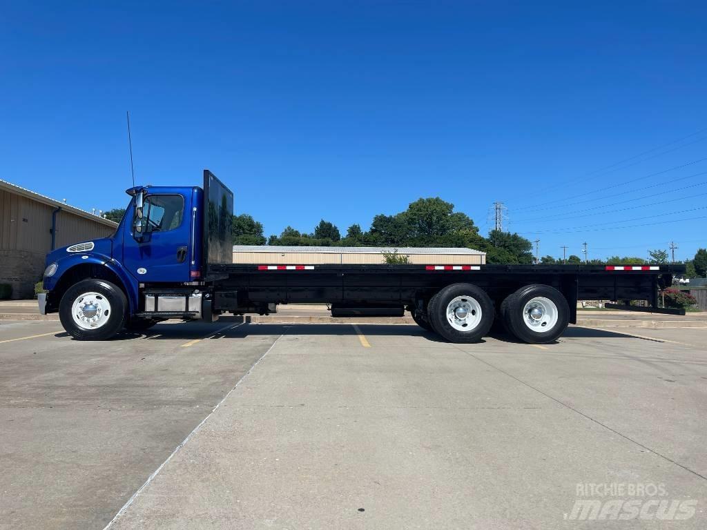 Freightliner M 106 平ボディー