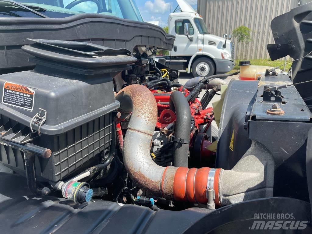International 4300 ボックスボディー、ウイング、箱車