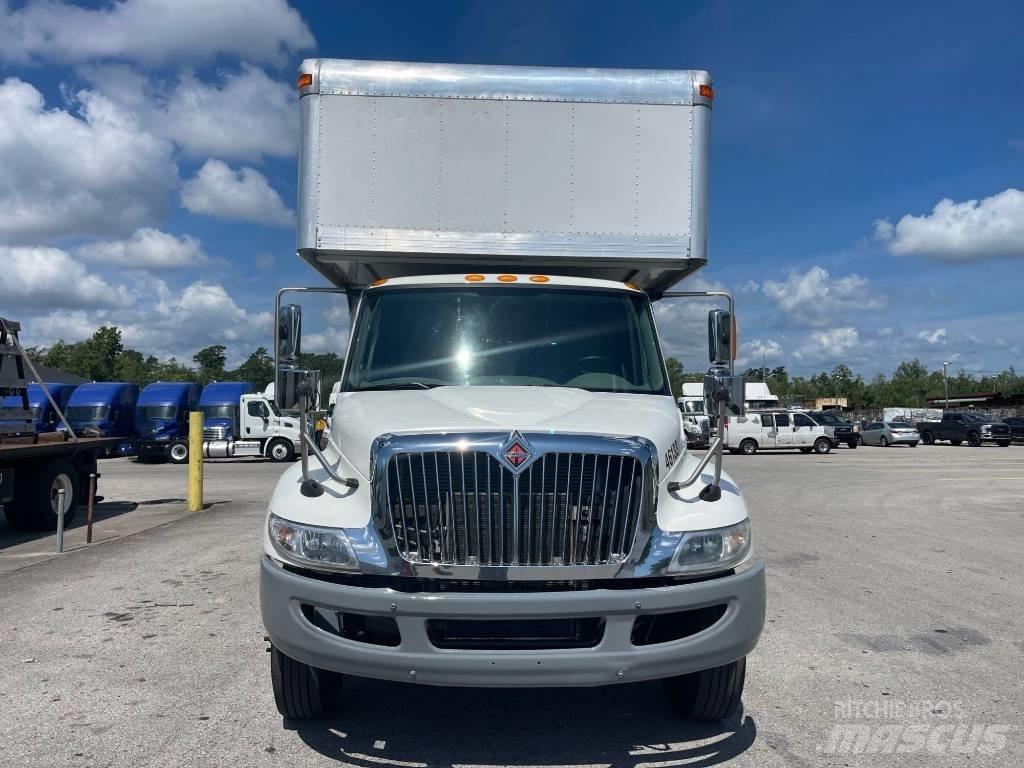 International 4300 ボックスボディー、ウイング、箱車