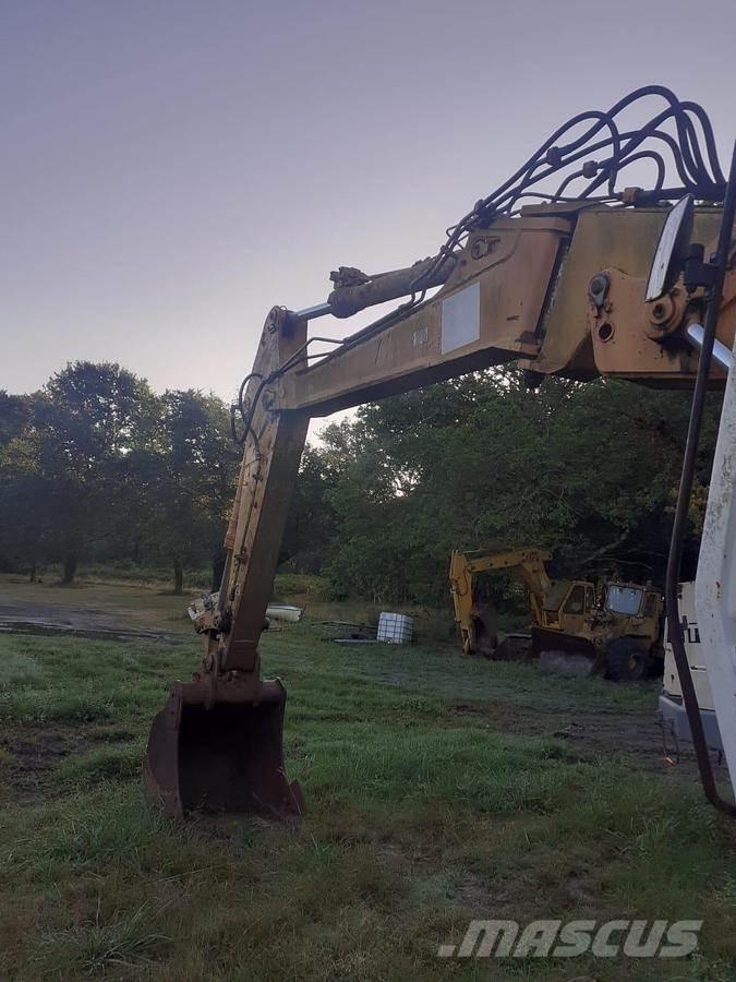 Liebherr R912 特殊油圧ショベル