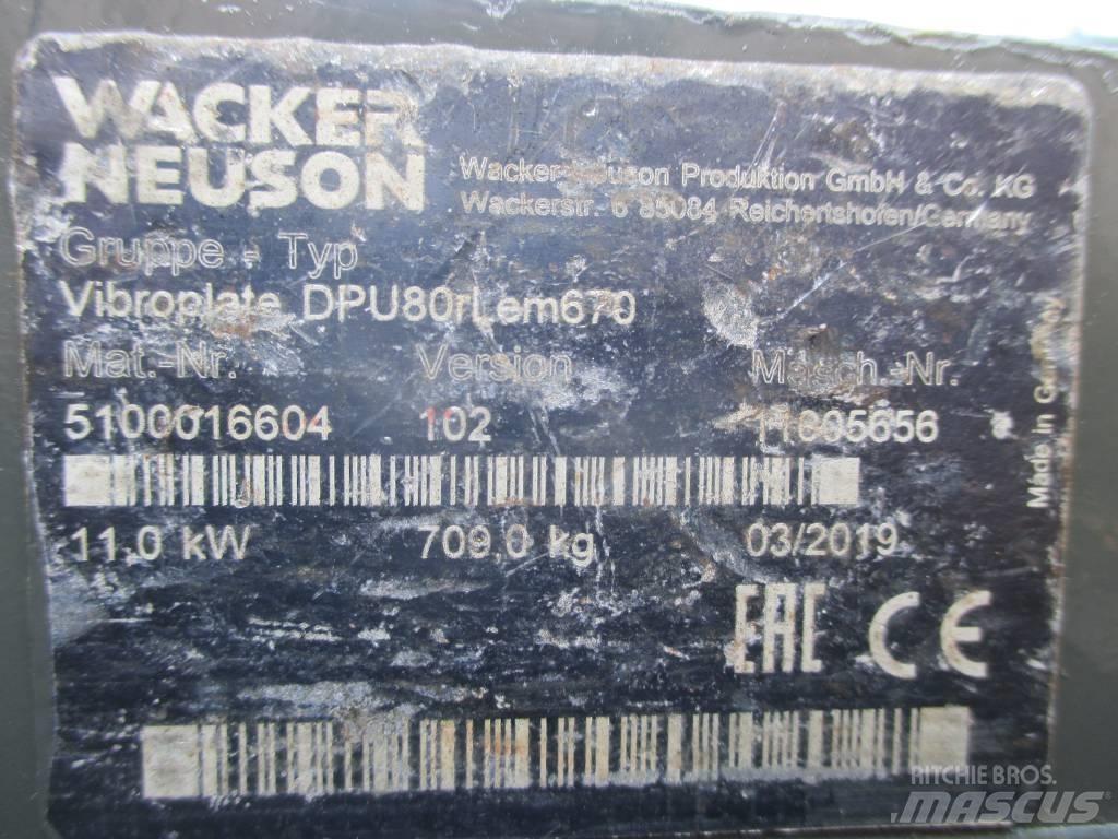 Wacker Neuson DPU 80 プレートコンパクター
