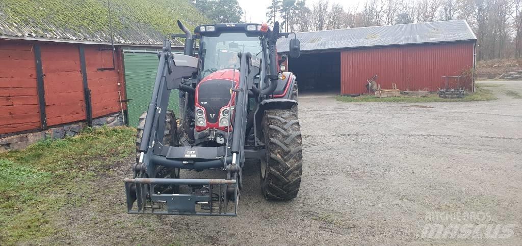 Valtra N 123 H5 トラクター