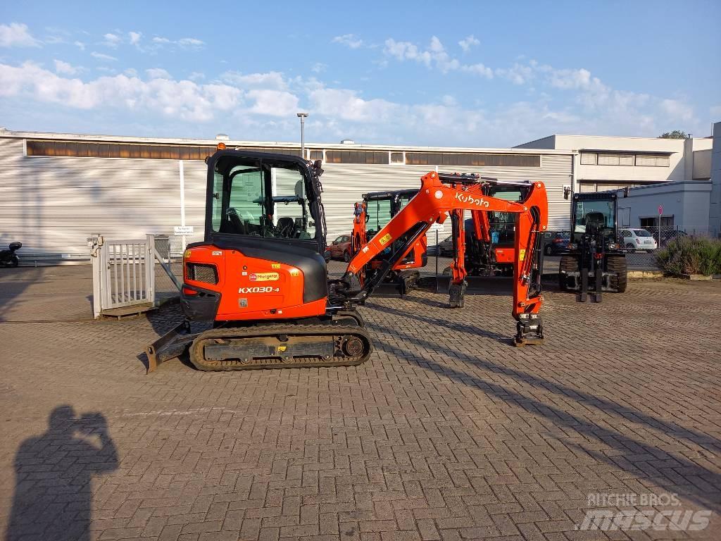 Kubota KX 030-4 ミニ油圧ショベル 7t以下（ミニユンボ・ミニディガー）