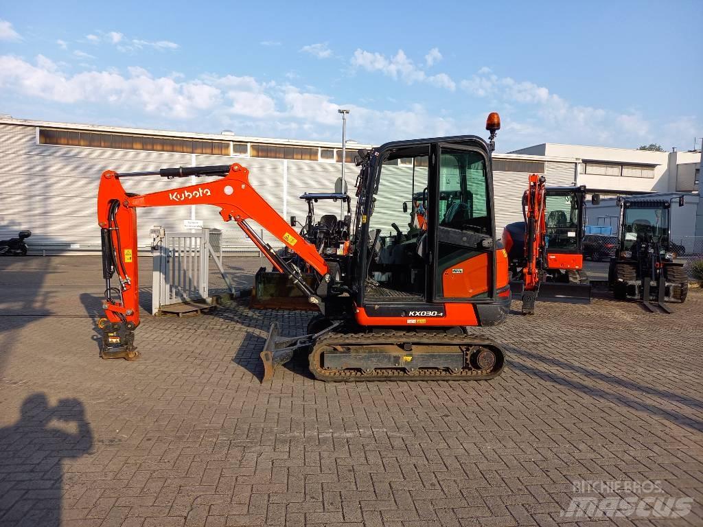 Kubota KX 030-4 ミニ油圧ショベル 7t以下（ミニユンボ・ミニディガー）