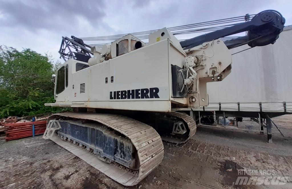 Liebherr HS 853 HD クローラクレーン