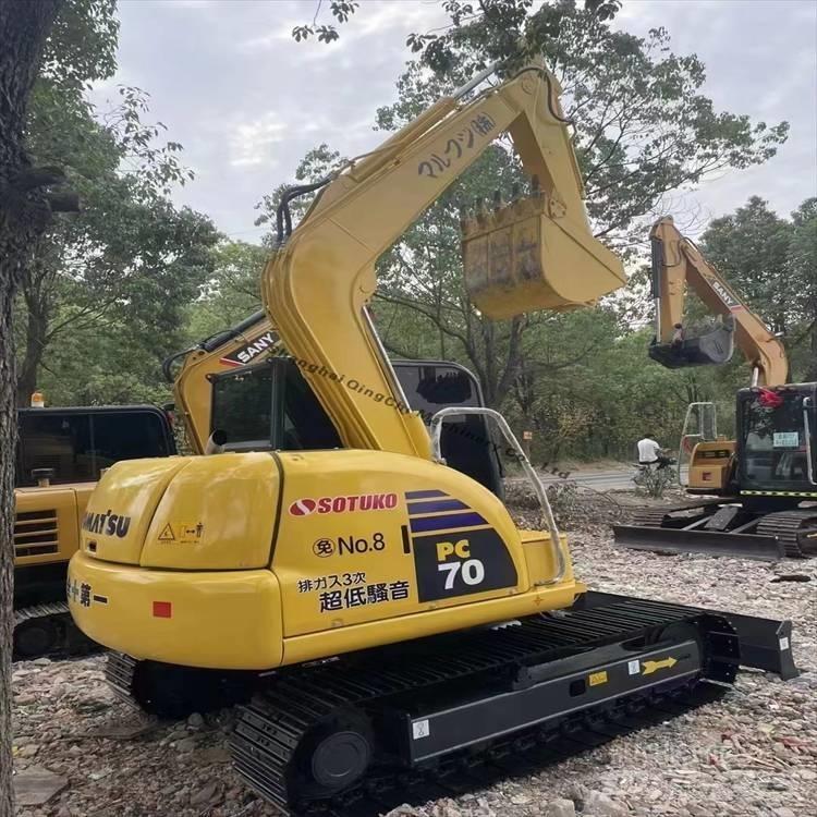Komatsu 70-8 大型油圧ショベル12t以上（パワーショベル・ユンボ）