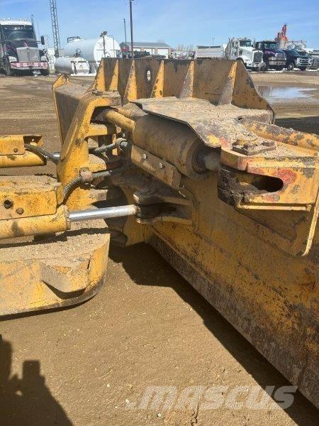 CAT D 6 N LGP ブルドーザー